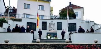 Lasst es nie wieder so weit kommen! Gedenkveranstaltung Volkstrauertrag 2019 am Eisenbacher Ehrenmal